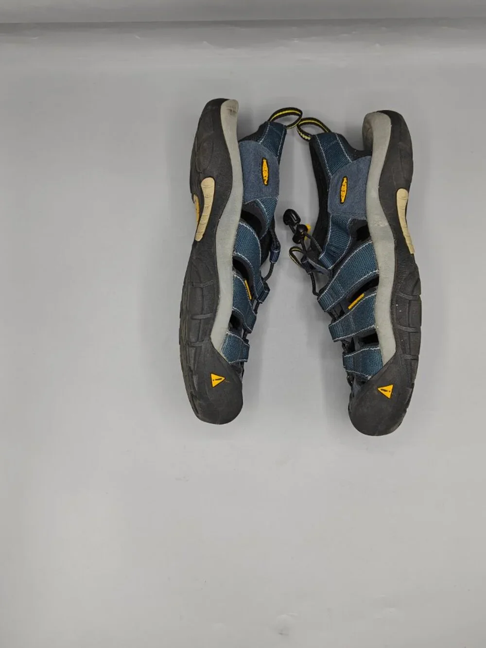 Keen Newport H2 Waterproof Shoes Sandals Men's  Sz 9 Navy Blue Pre-Owned